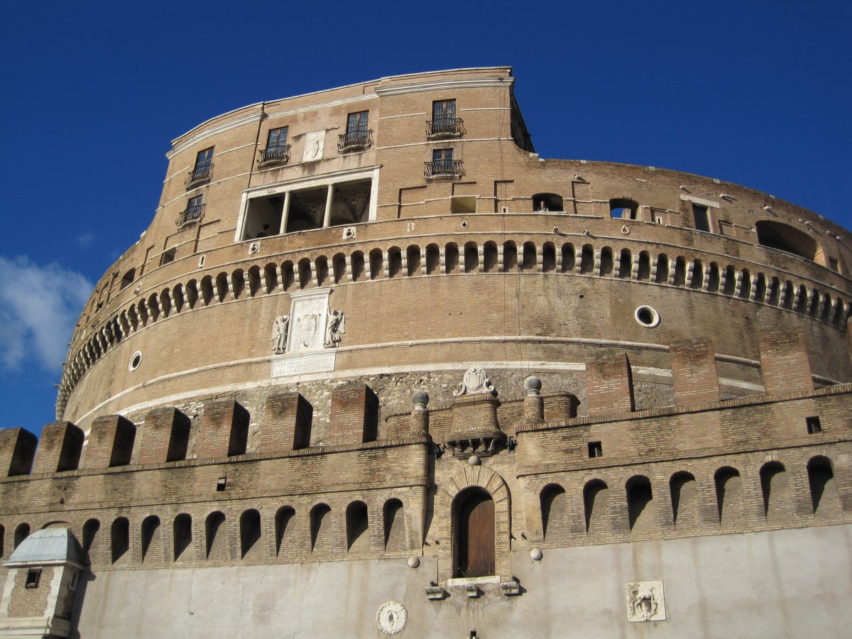 Roman Colosseum architectural scenery pictures