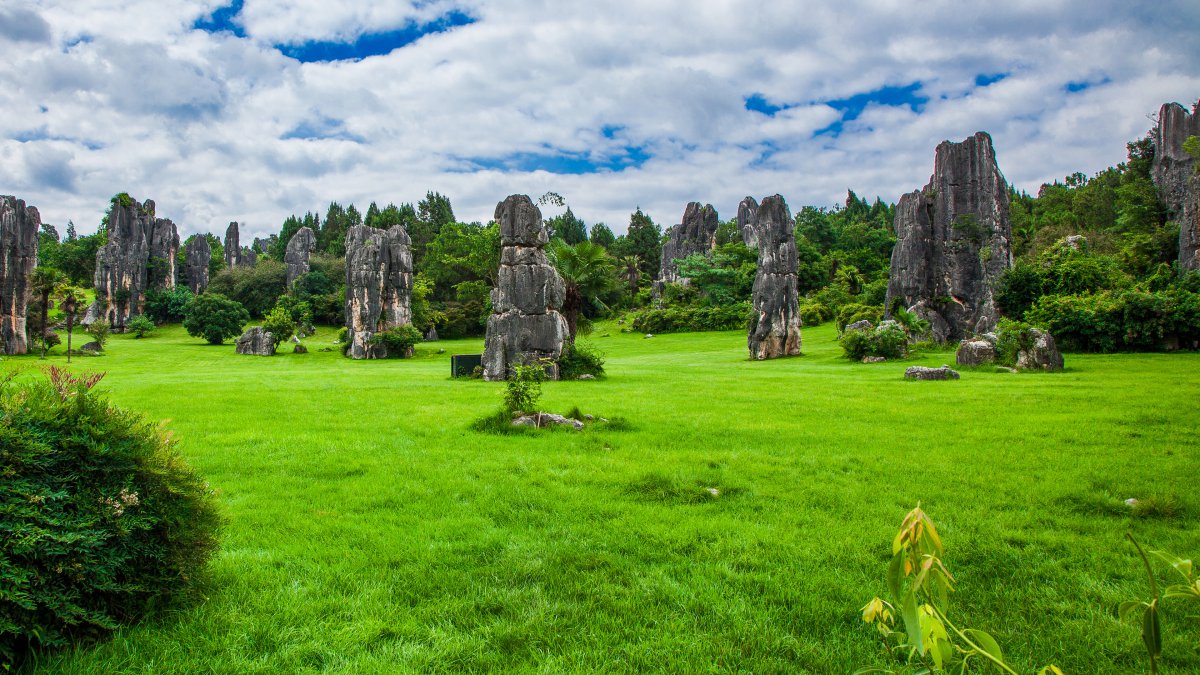 Beautiful scenery pictures of Kunming Stone Forest in Yunnan