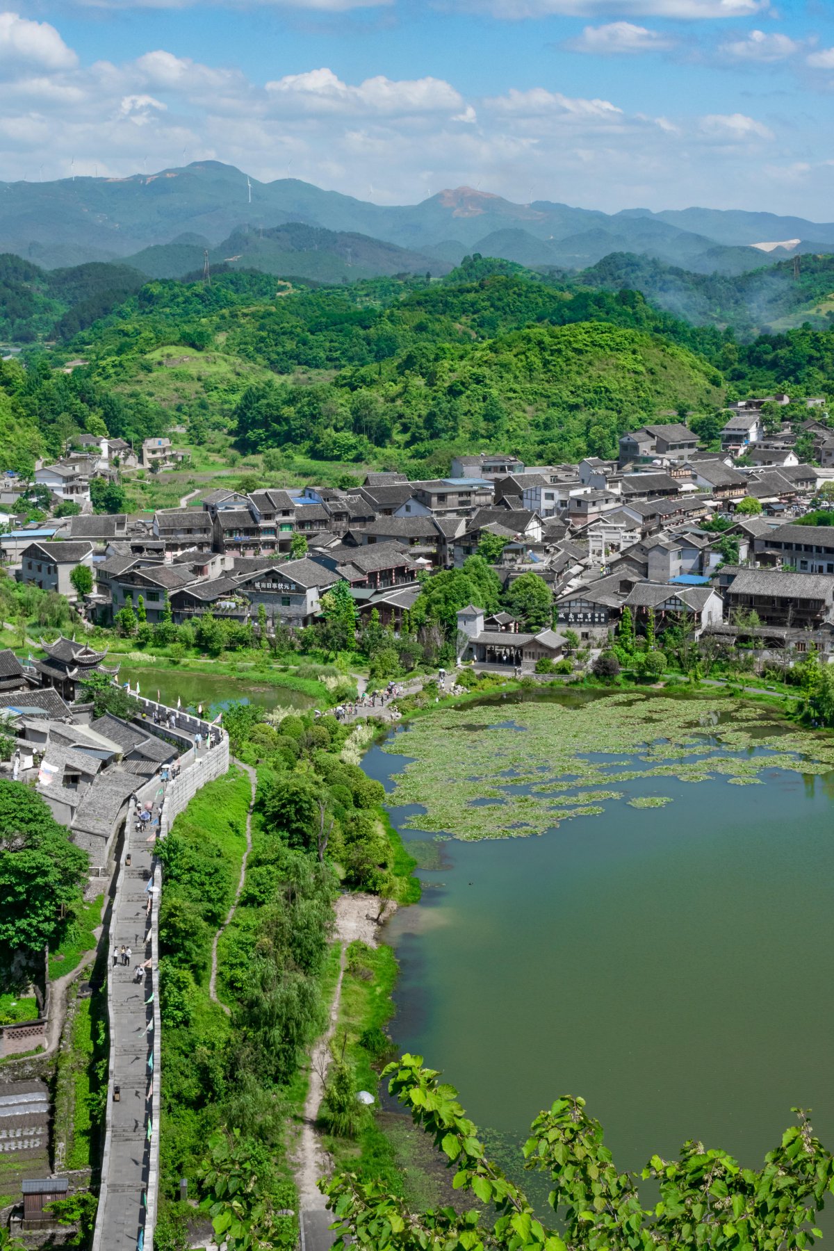 Pictures of Qingyan Ancient Town in Guiyang, a gathering of humanity and culture