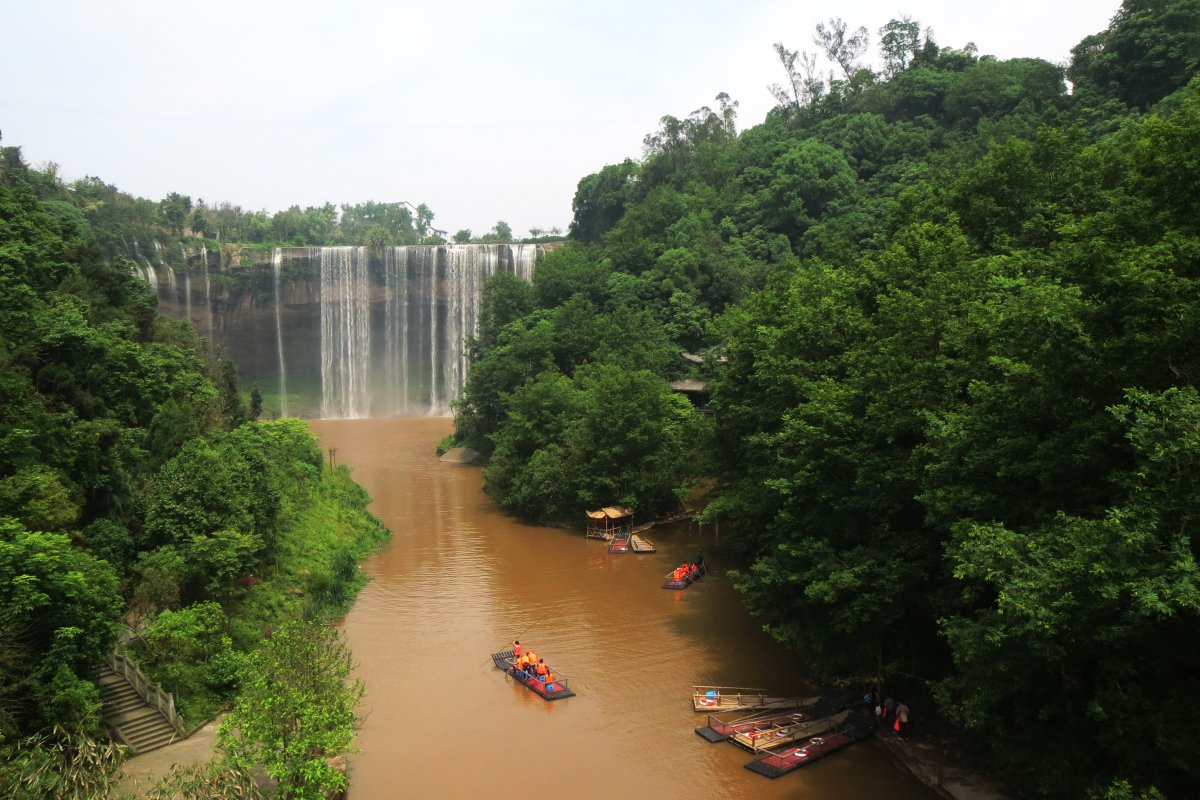Pictures of Wanzhou Waterfall