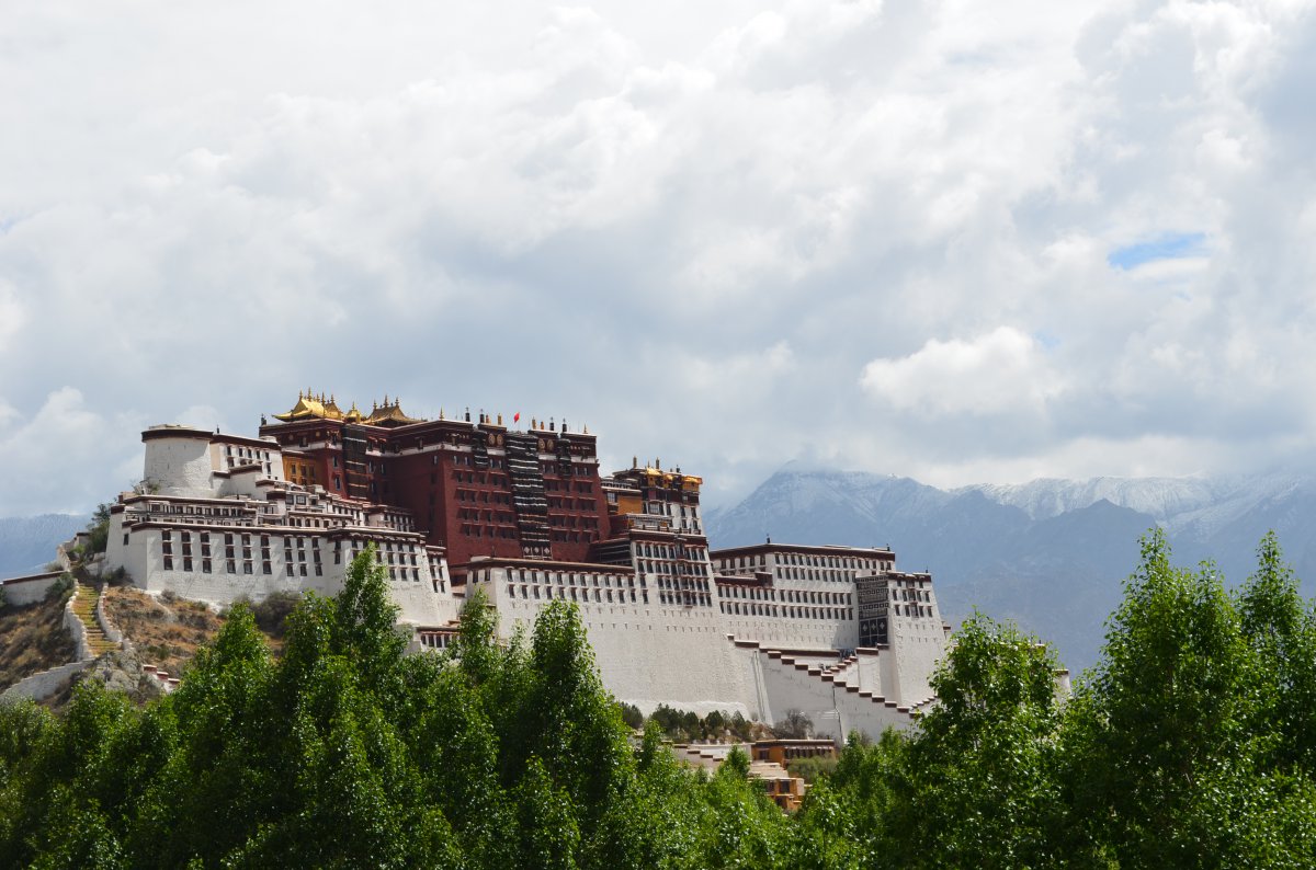 Scenery pictures of Potala Palace in Lhasa, Tibet