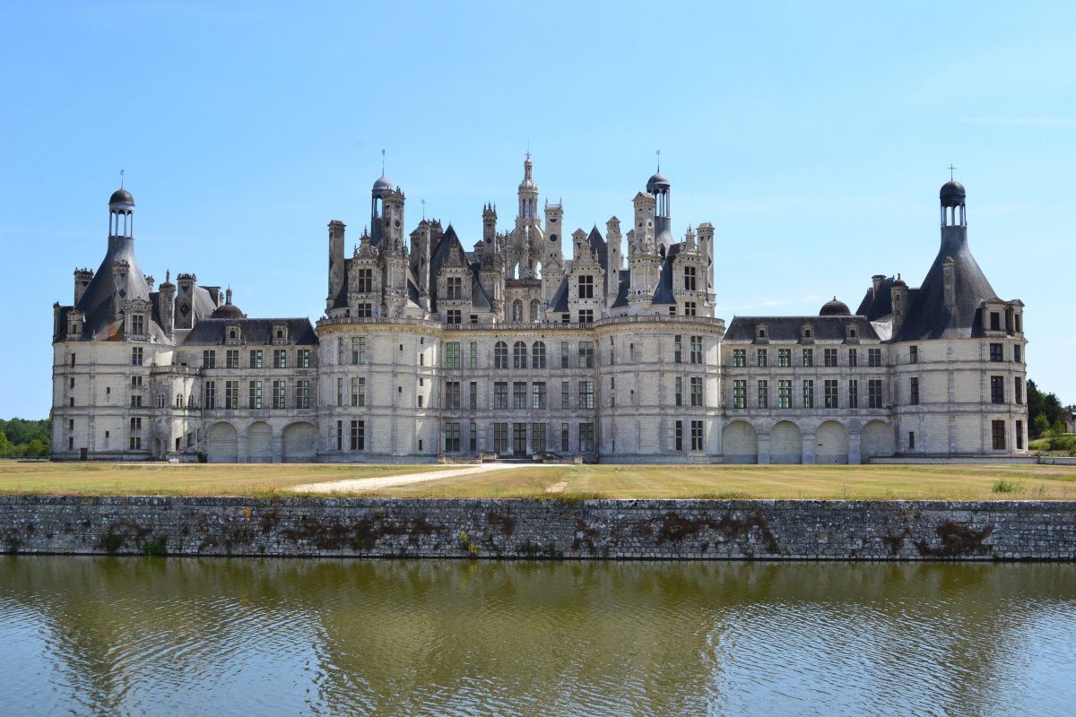 French Chambord Castle architectural landscape pictures