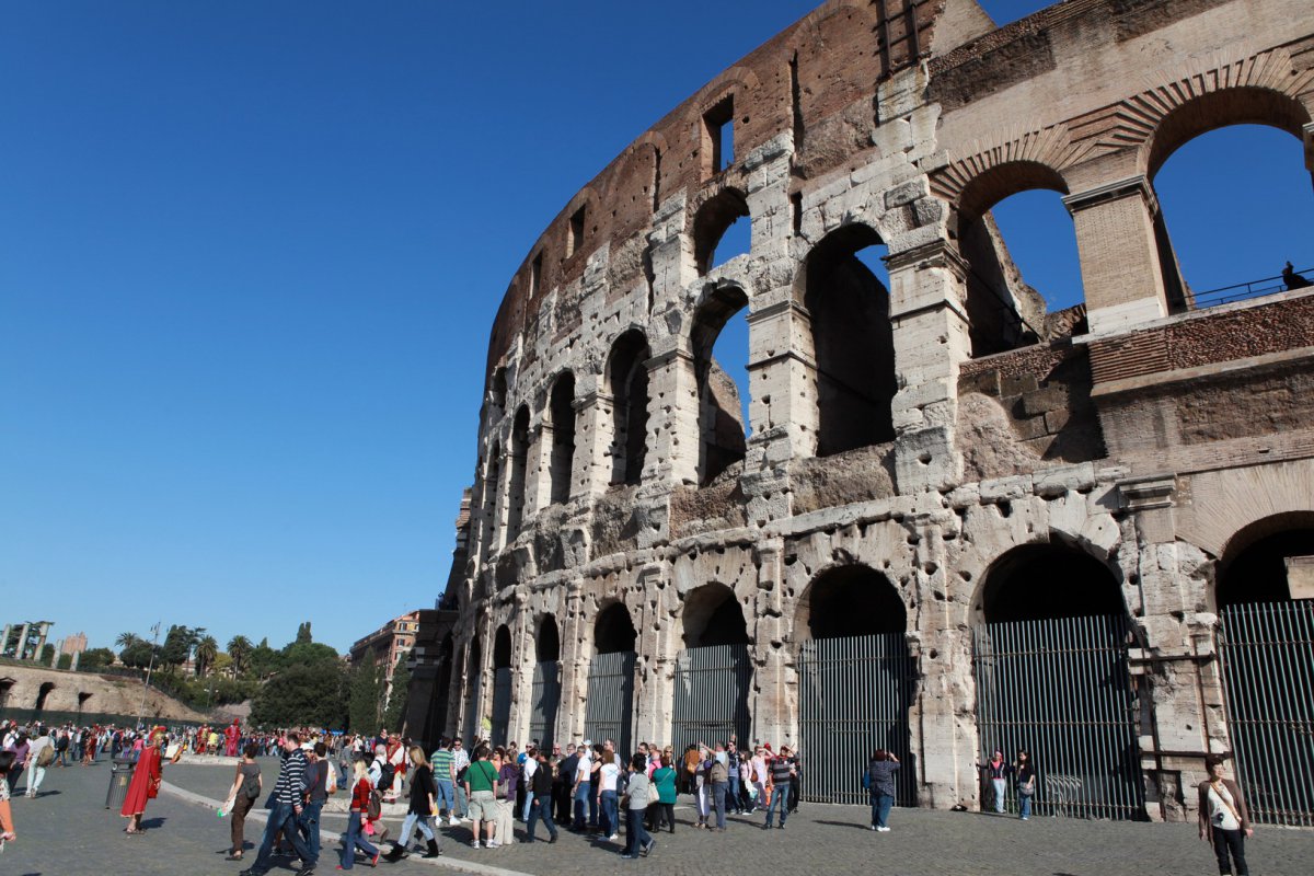 Roman Colosseum scenery picture