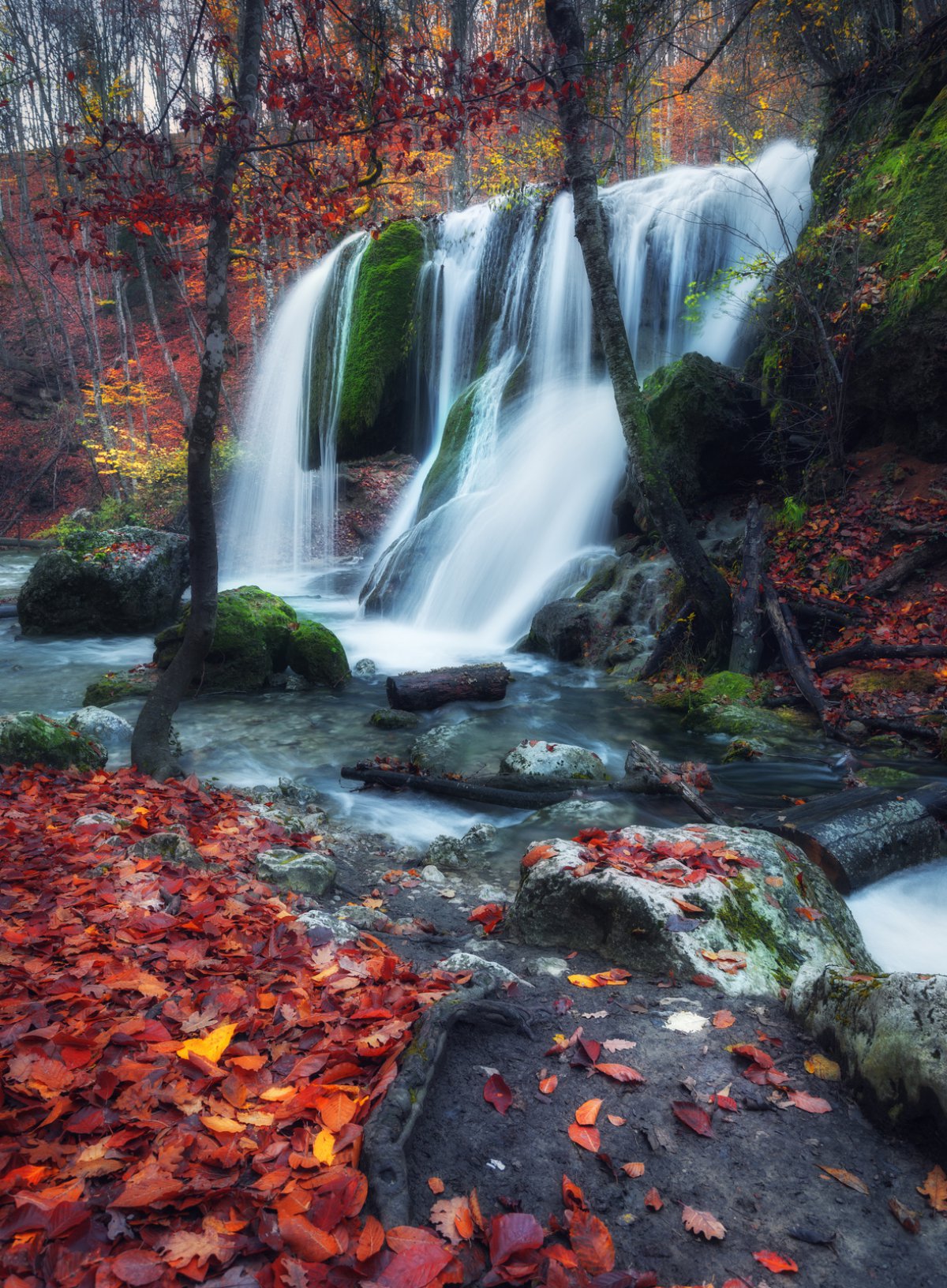 Mountain forest waterfall scenery picture