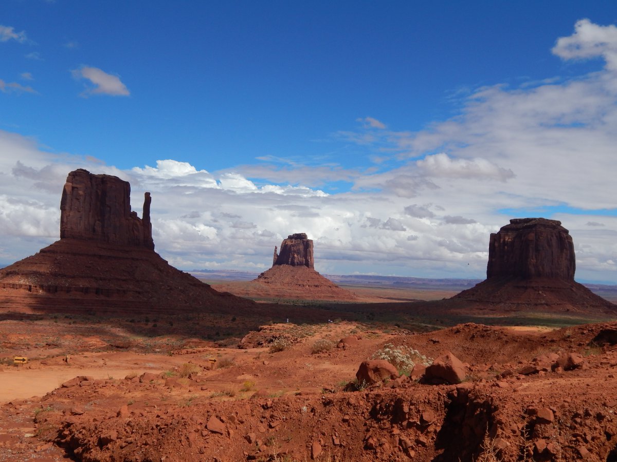 Geological Wonders of Monument Valley Pictures