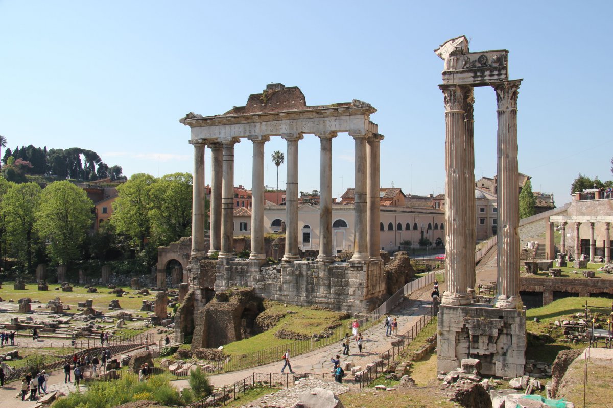 Scenery pictures of ancient Roman ruins in Italy