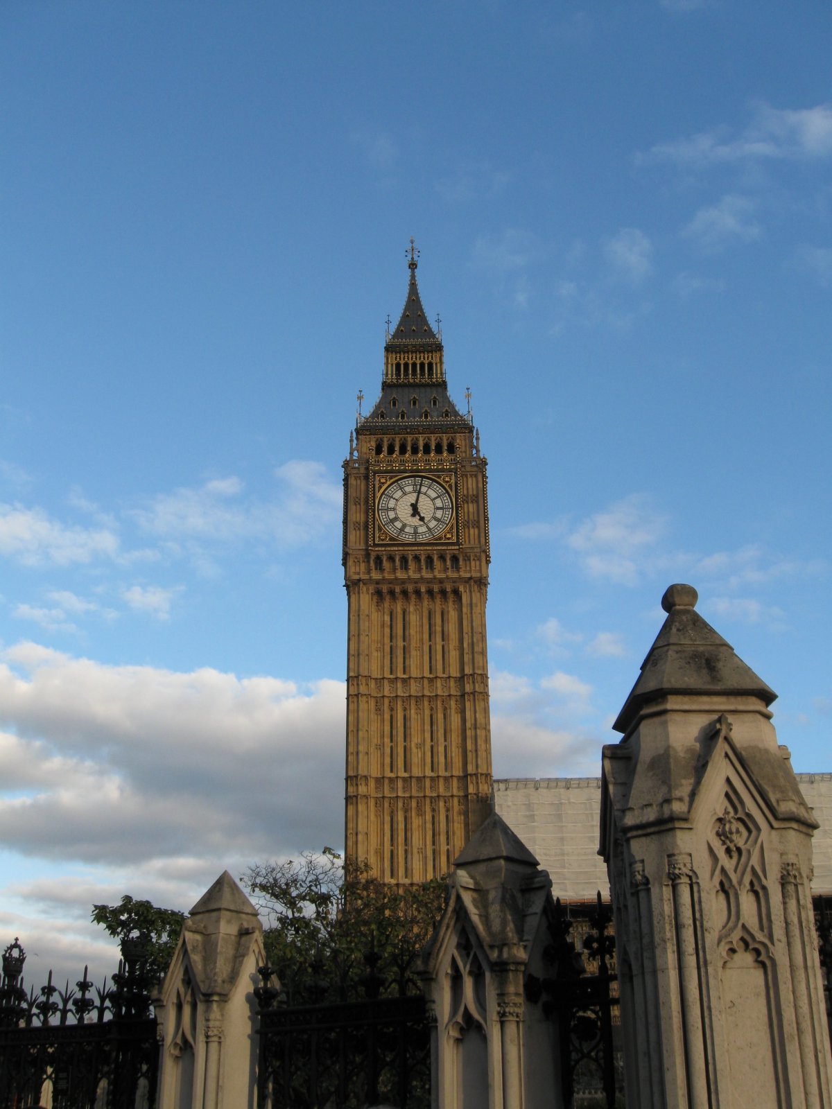 Pictures of Big Ben in London, England