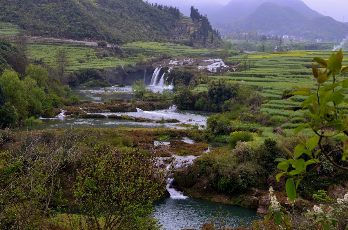 Yunnan Jiulong Waterfall scenery picture