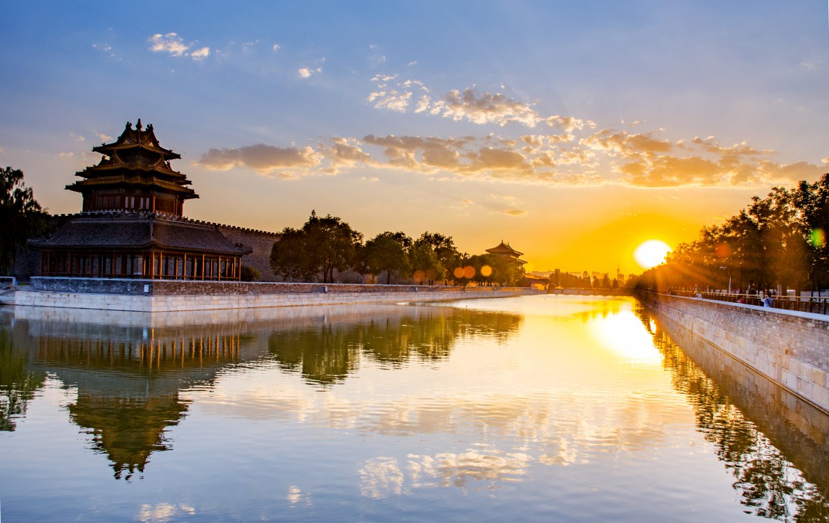 Sunset scenery picture of the corner tower of the Forbidden City in Beijing