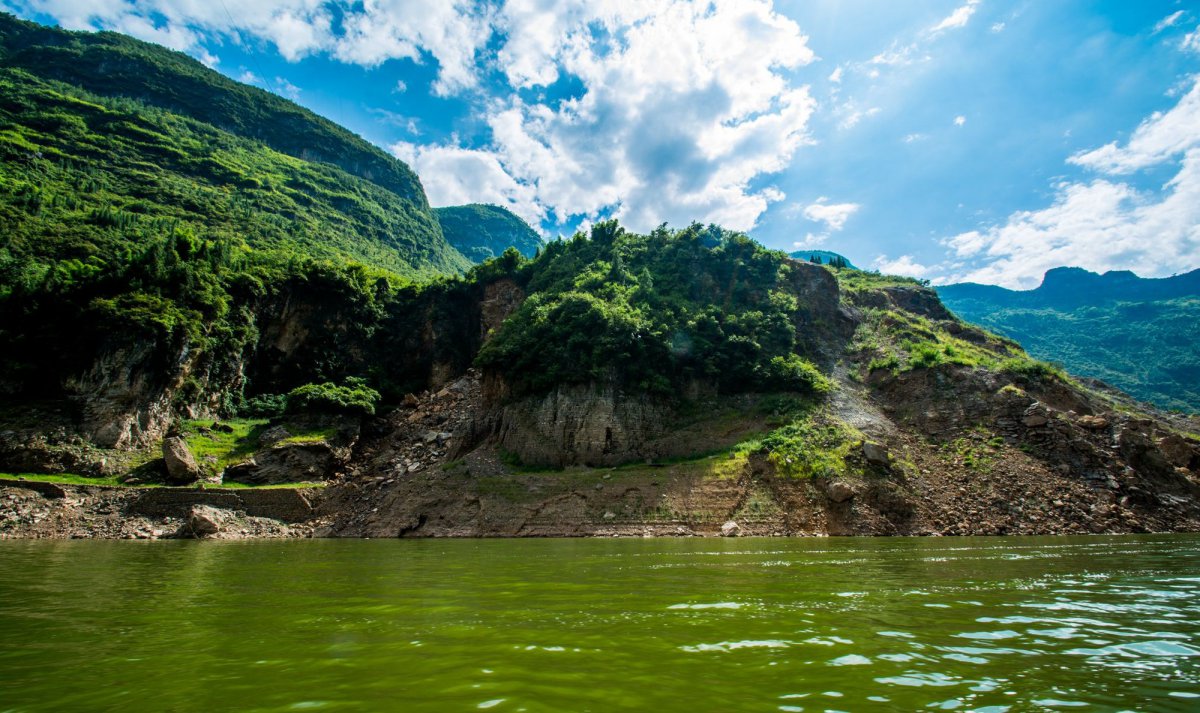 Scenery pictures of Goddess Creek in Wu Gorge on the Yangtze River