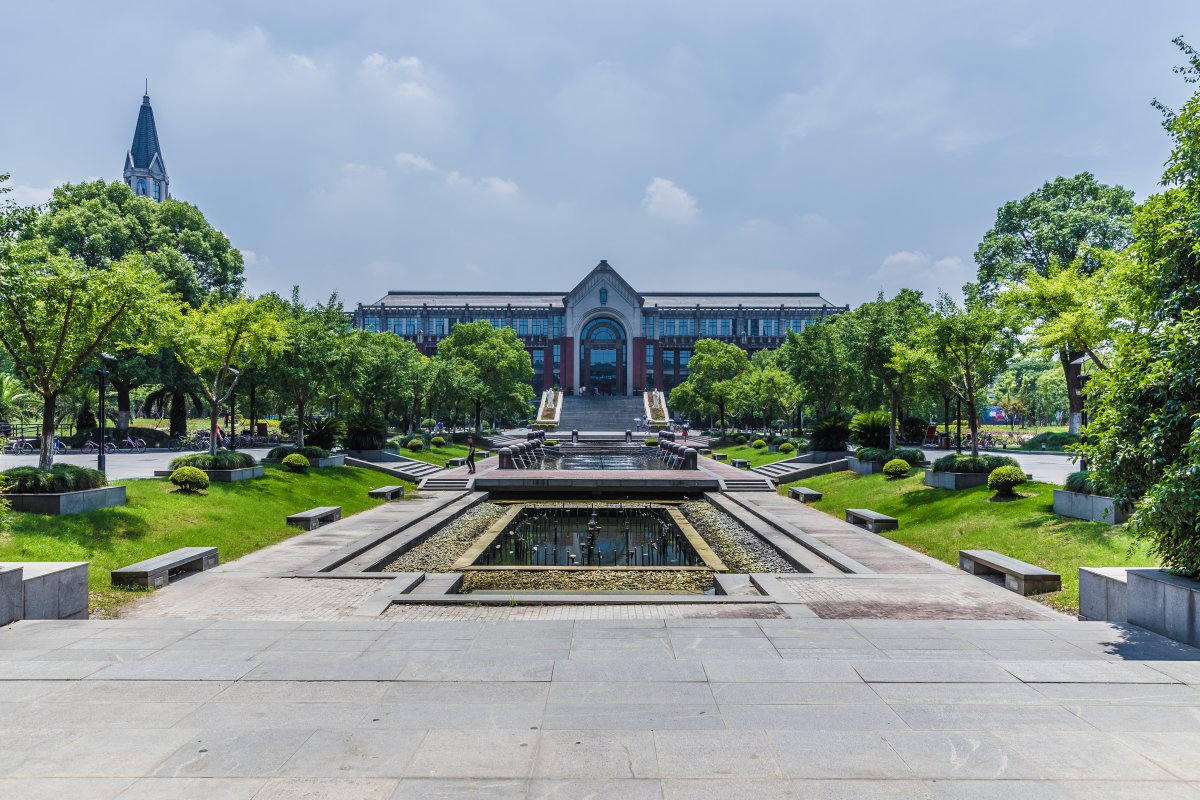 Shanghai East China University of Political Science and Law campus scenery pictures