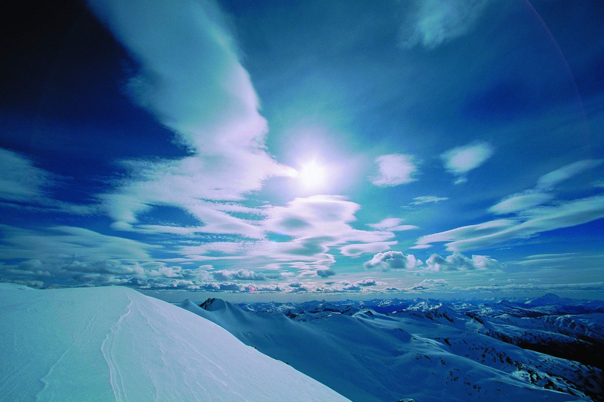 Snow mountain sky scenery picture