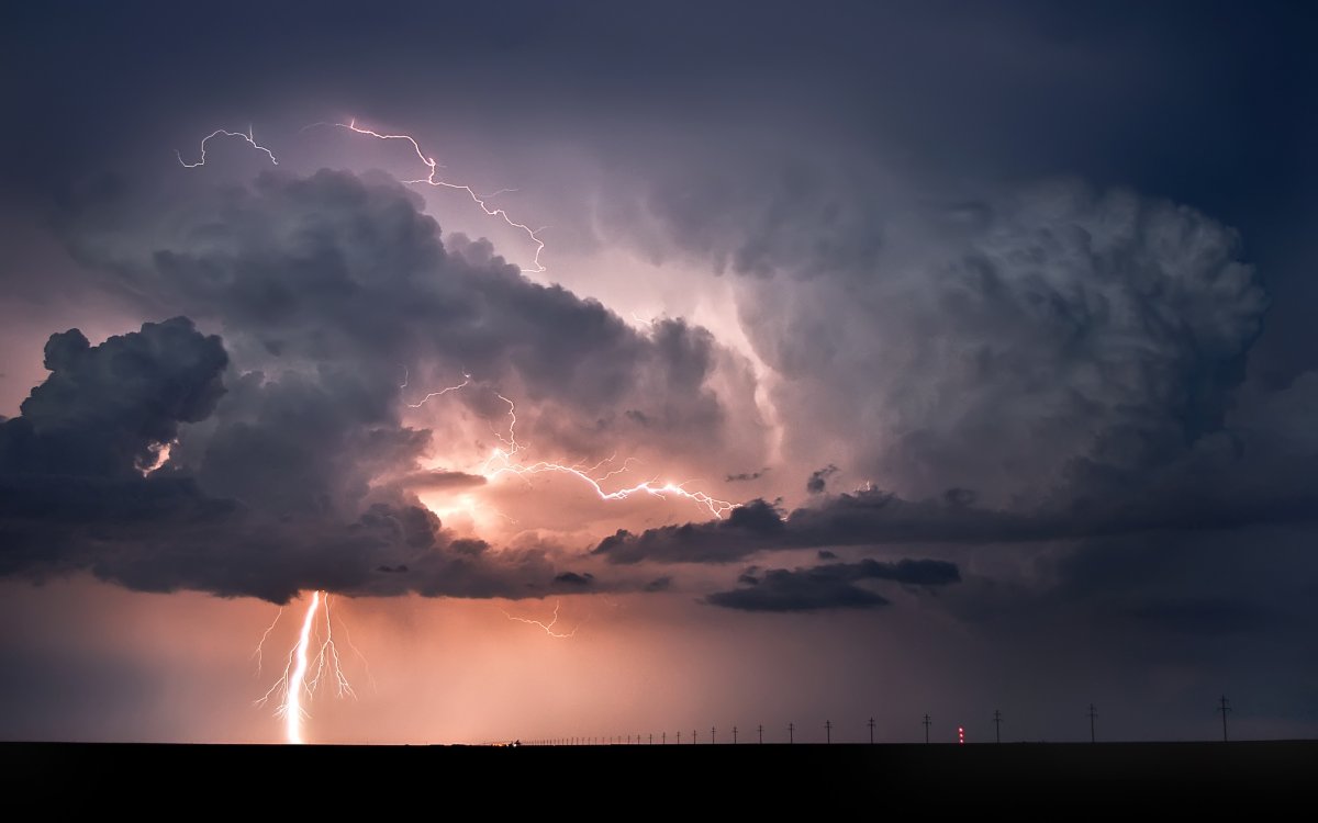 Lightning and thunder landscape pictures
