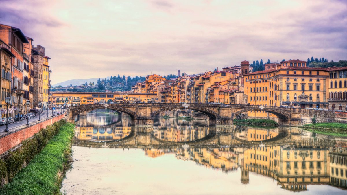 Pictures of Arno River in Florence