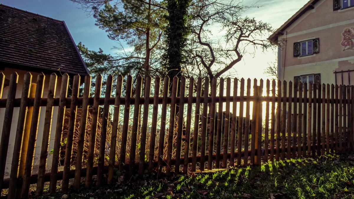 wooden fence pictures