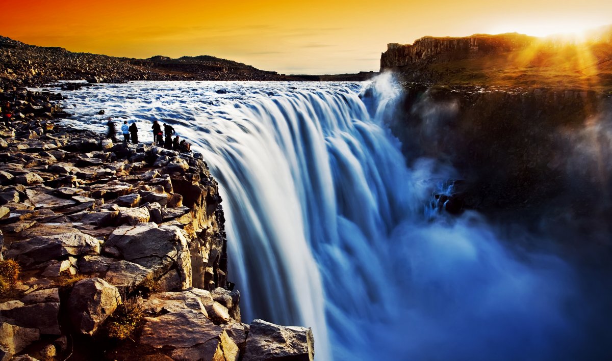 Beautiful pictures of waterfall scenery