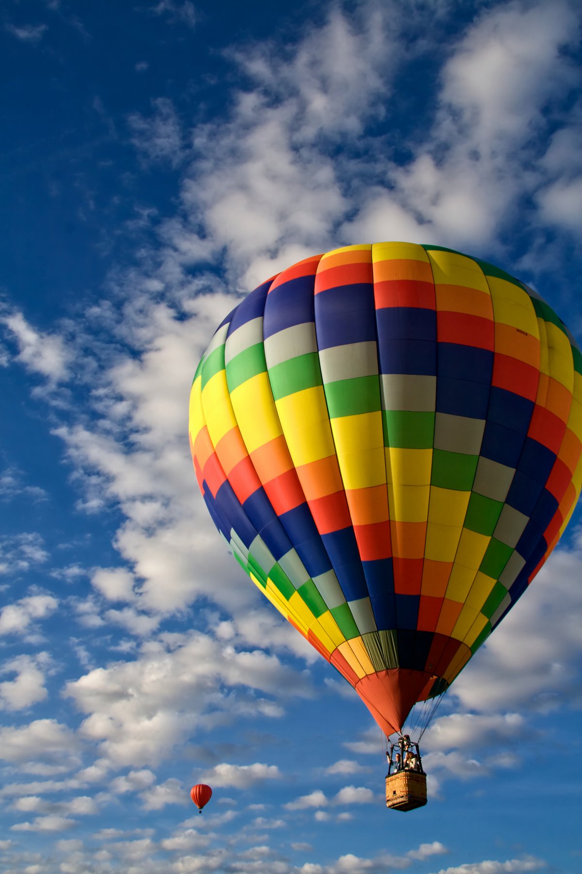 HD pictures of hot air balloons in the sky