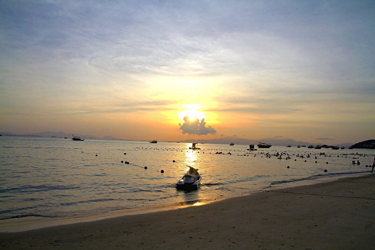 Xunliao Bay beach sunset pictures