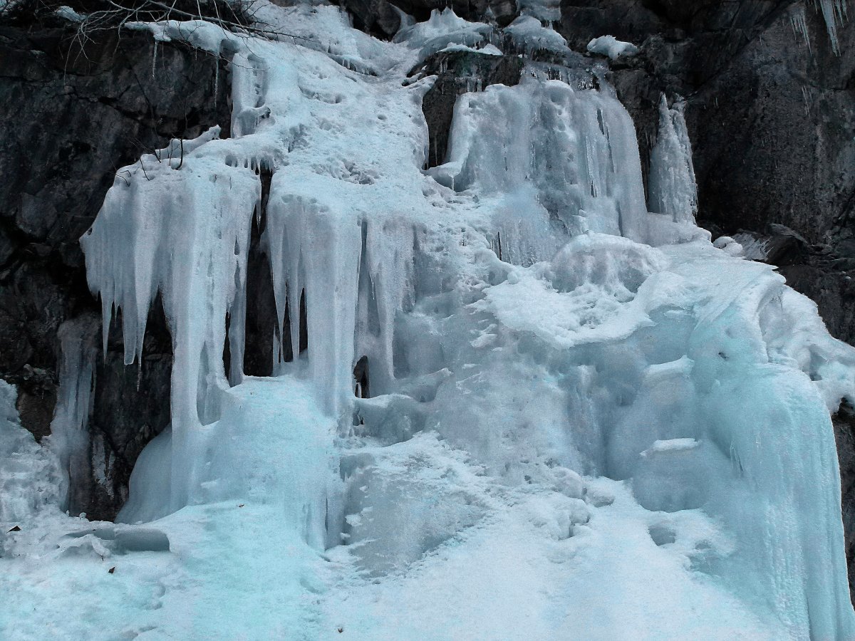 frozen waterfall pictures