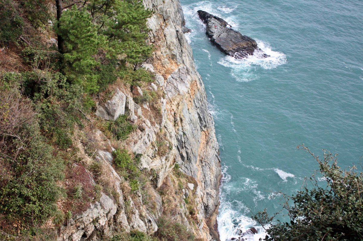 seaside cliff pictures
