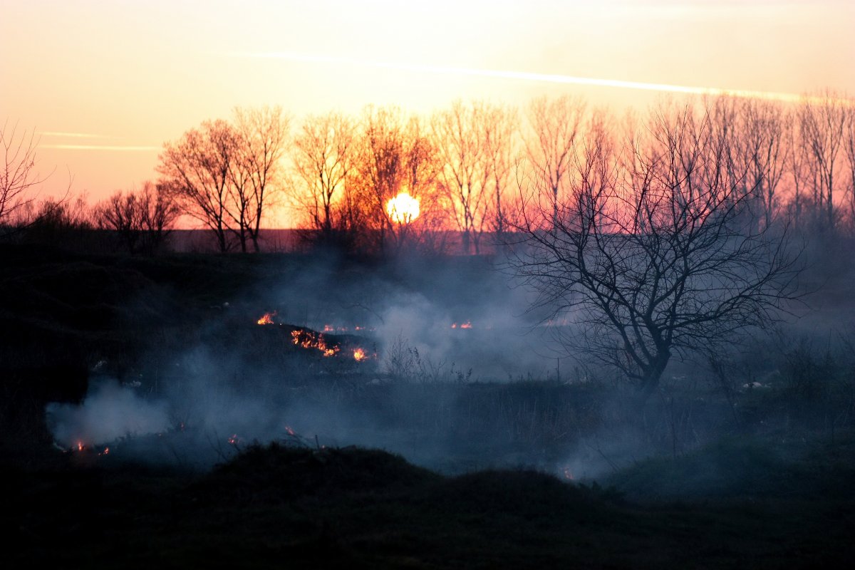 Pictures of burning mountains at dusk and sunset