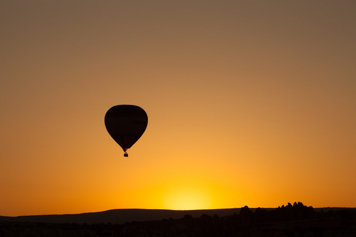 Hot air balloon silhouette picture