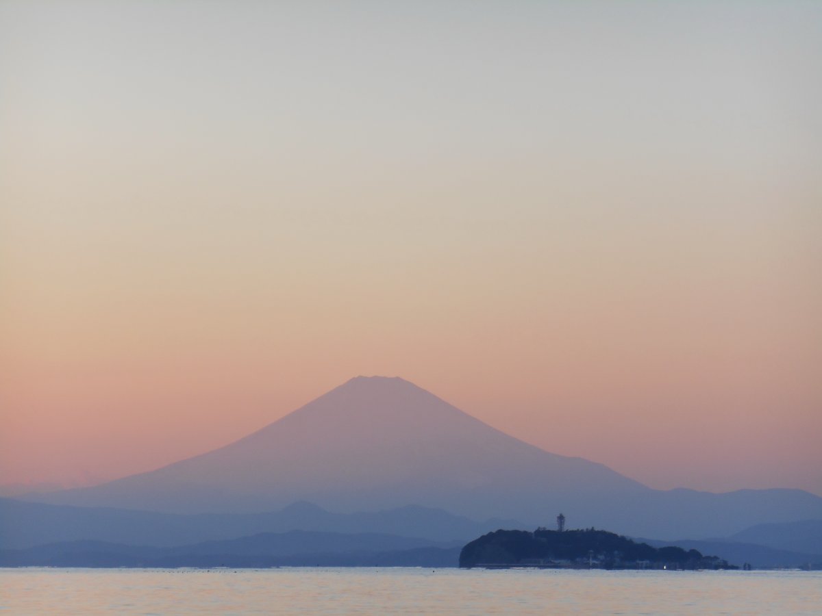 Mount Fuji pictures at twilight