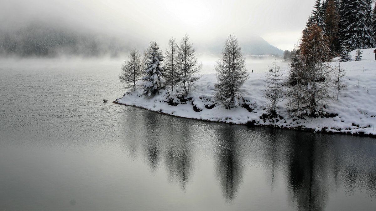 winter lake snow scene pictures