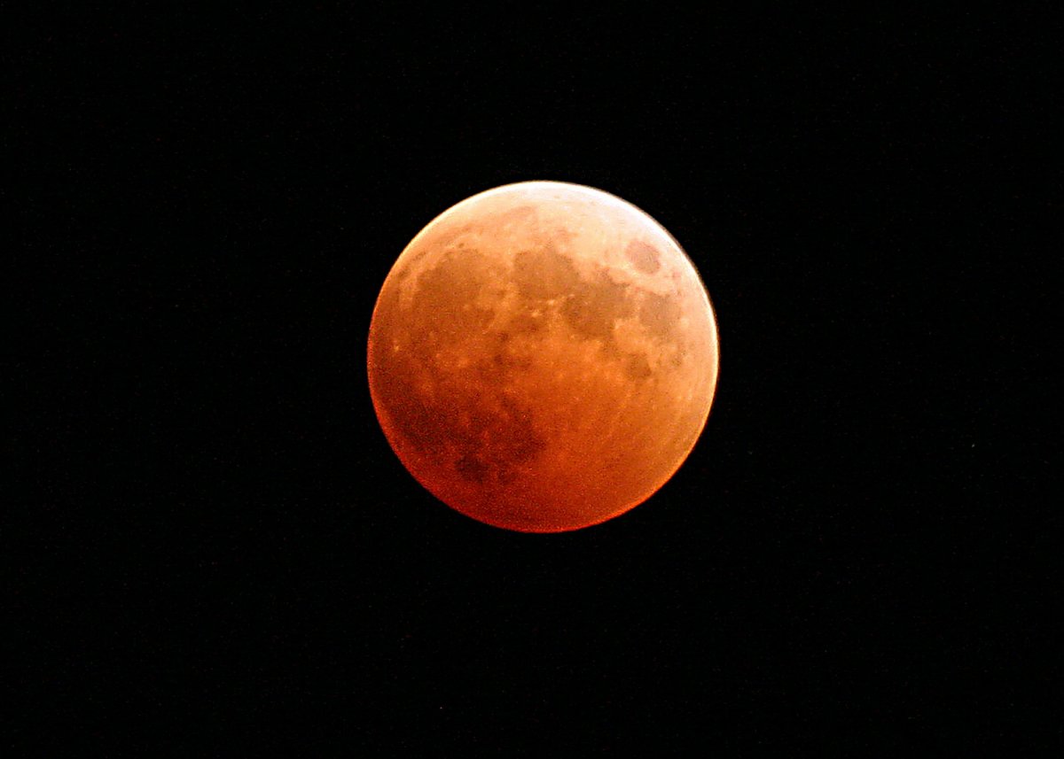 red moon pictures