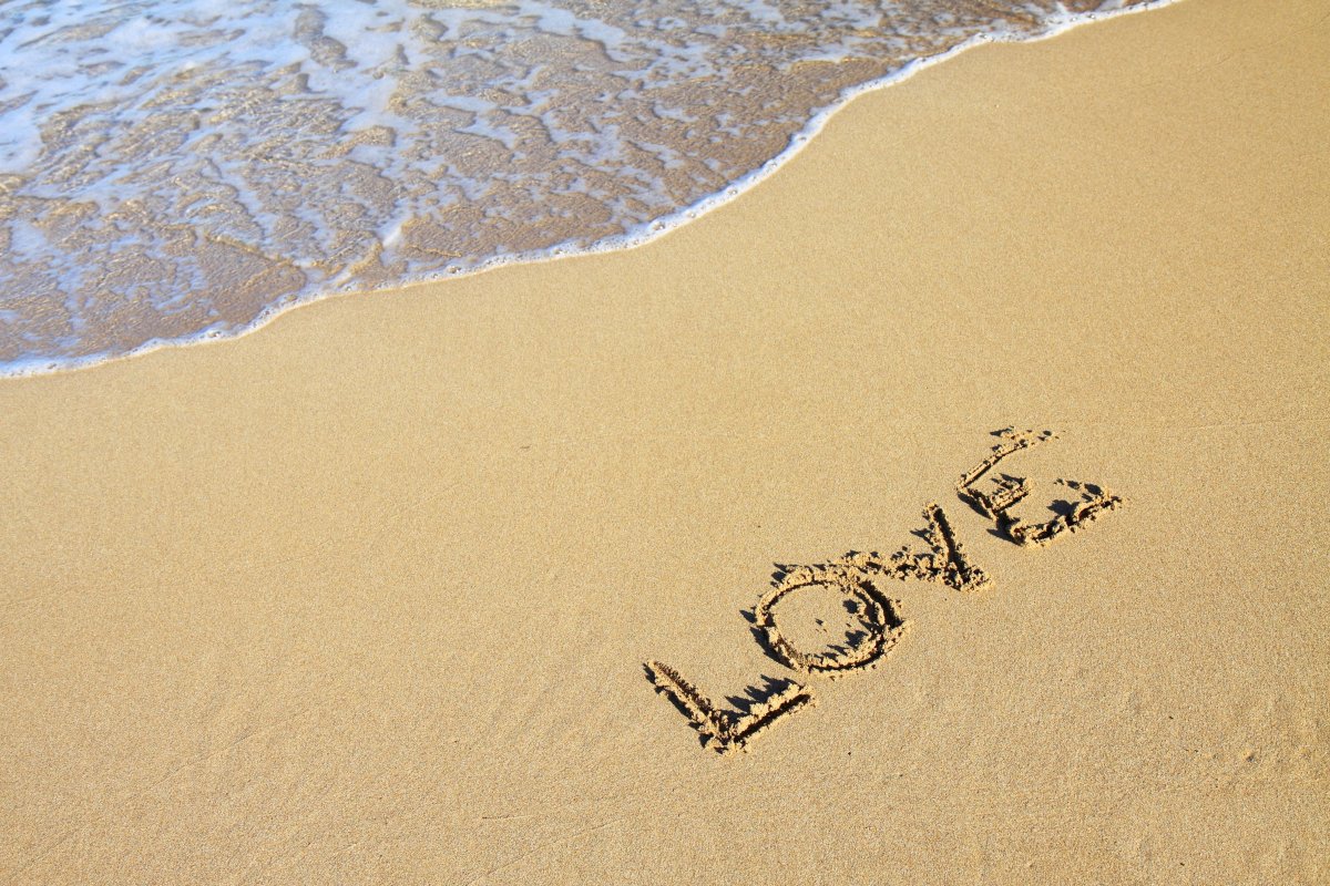 beach love pictures