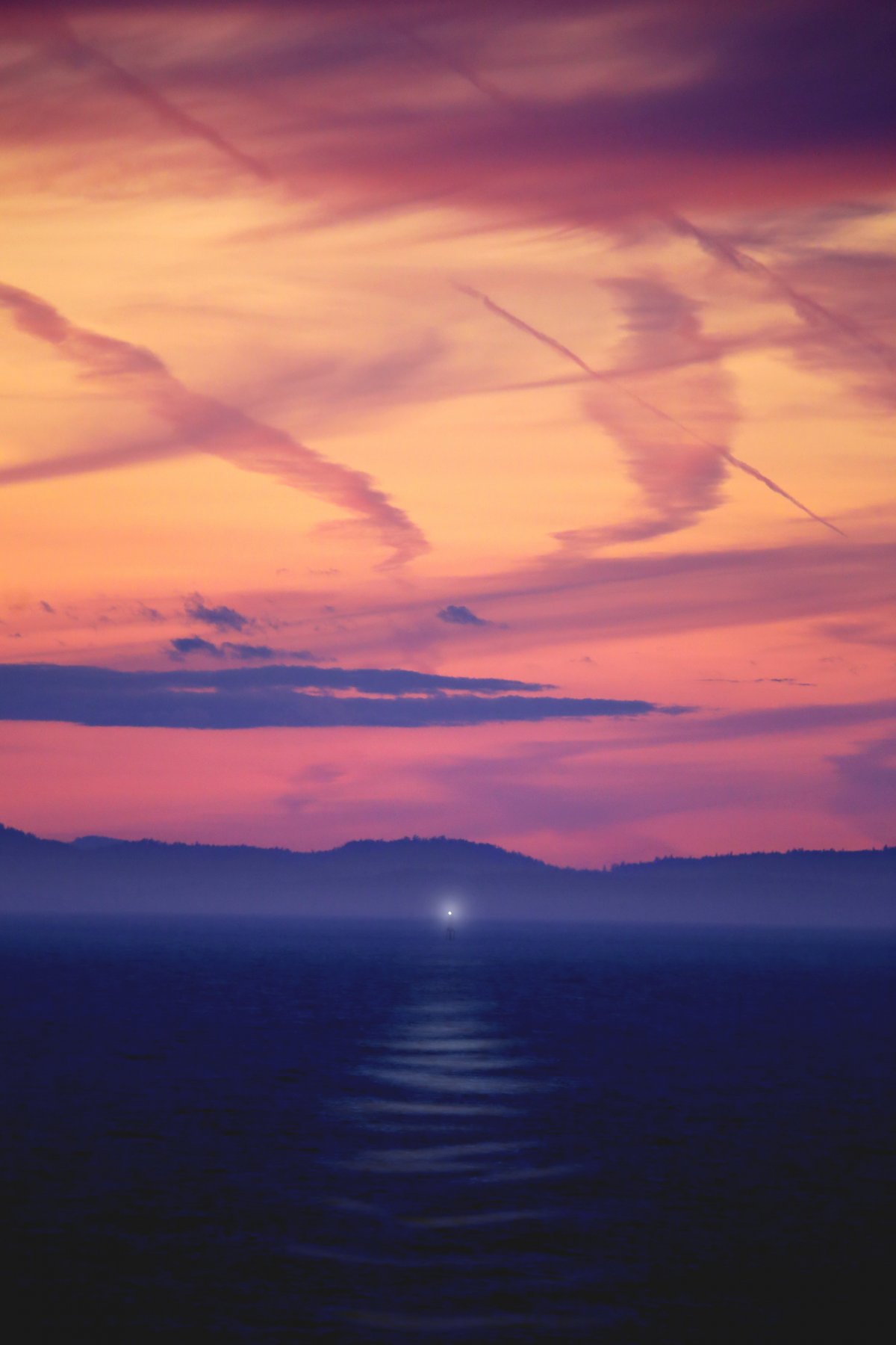 Beautiful scenery pictures of purple dusk and sunset