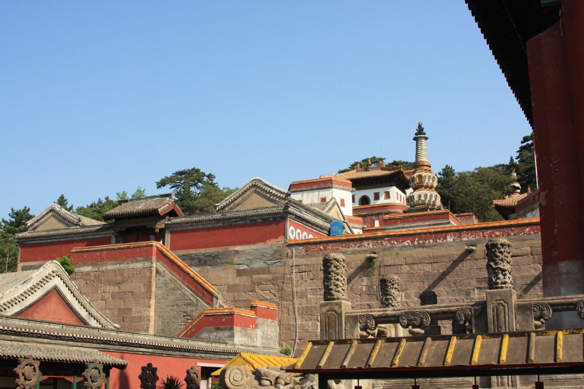 Scenery pictures of Puning Temple in Chengde, Hebei