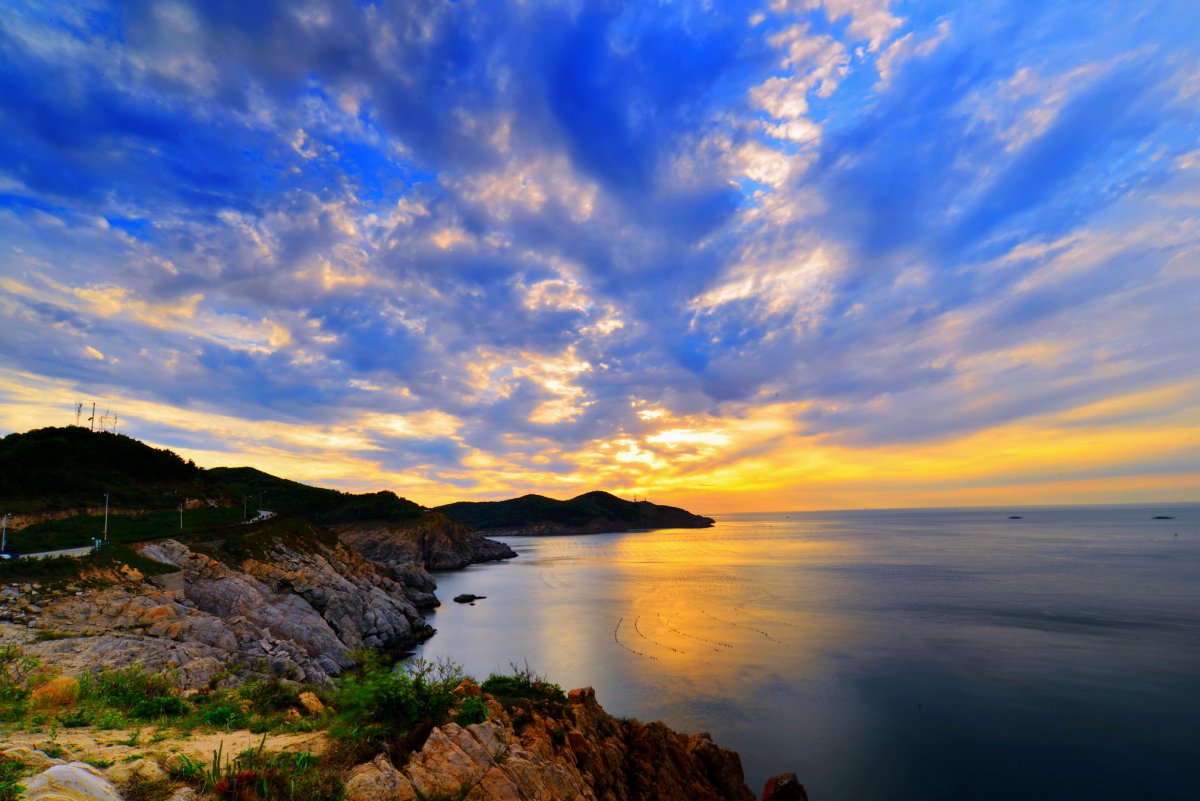Pictures of sunset at Maotou Mountain in Weihai, Shandong