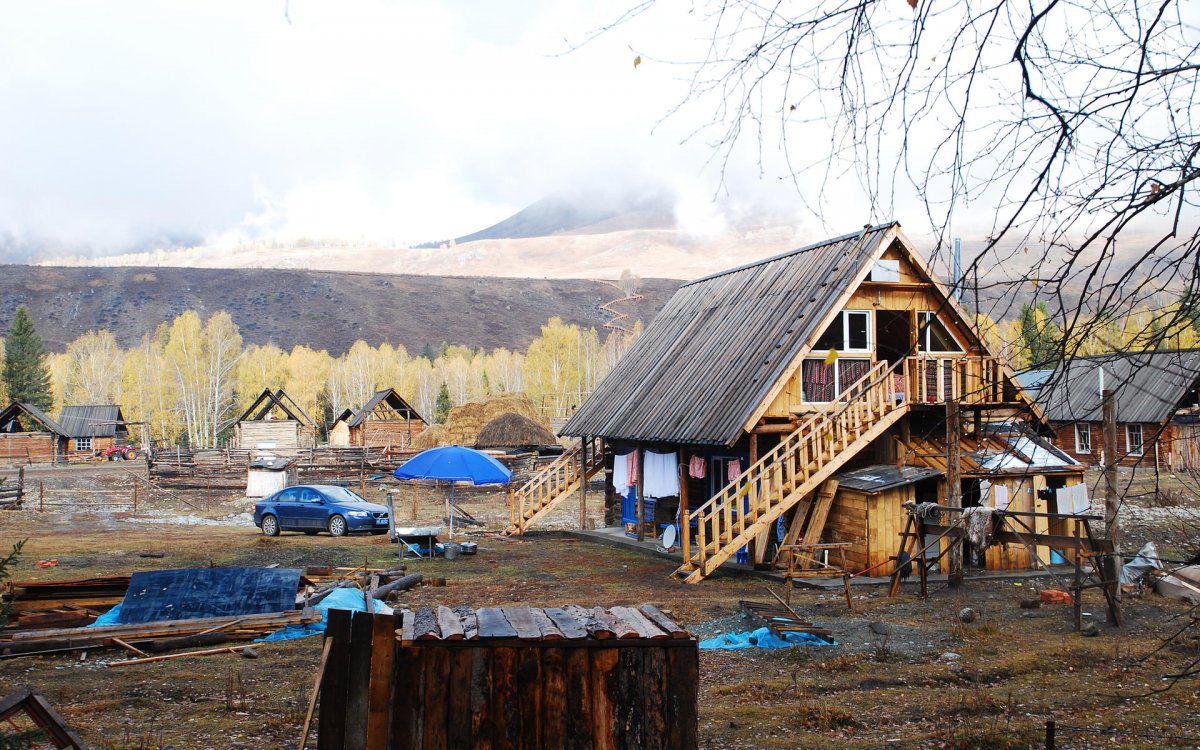 Xinjiang late autumn scenery pictures