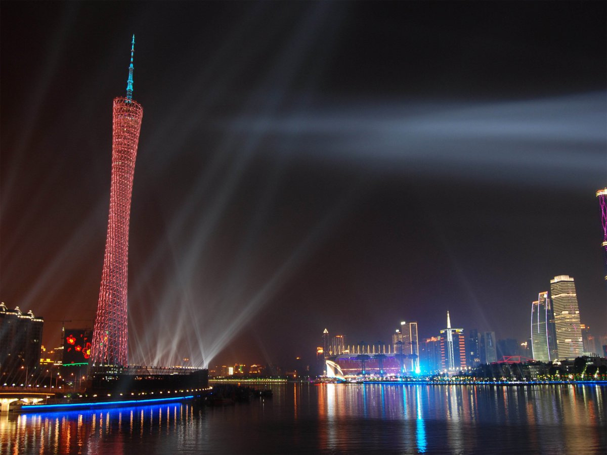 Gorgeous night view pictures of Canton Tower