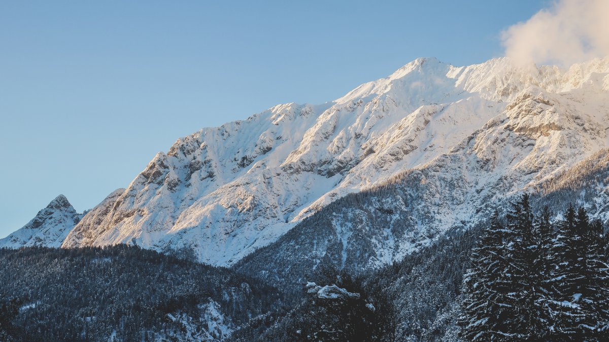 Austrian snow mountain pictures
