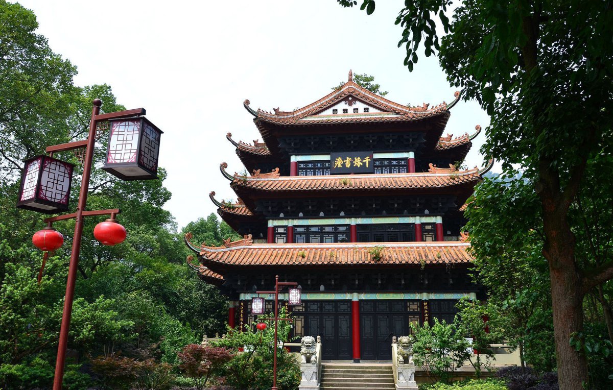 Pictures of Diaohuang Tower in Yibin, Sichuan