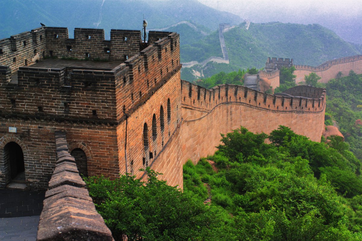 Scenery pictures of the majestic Great Wall in Beijing