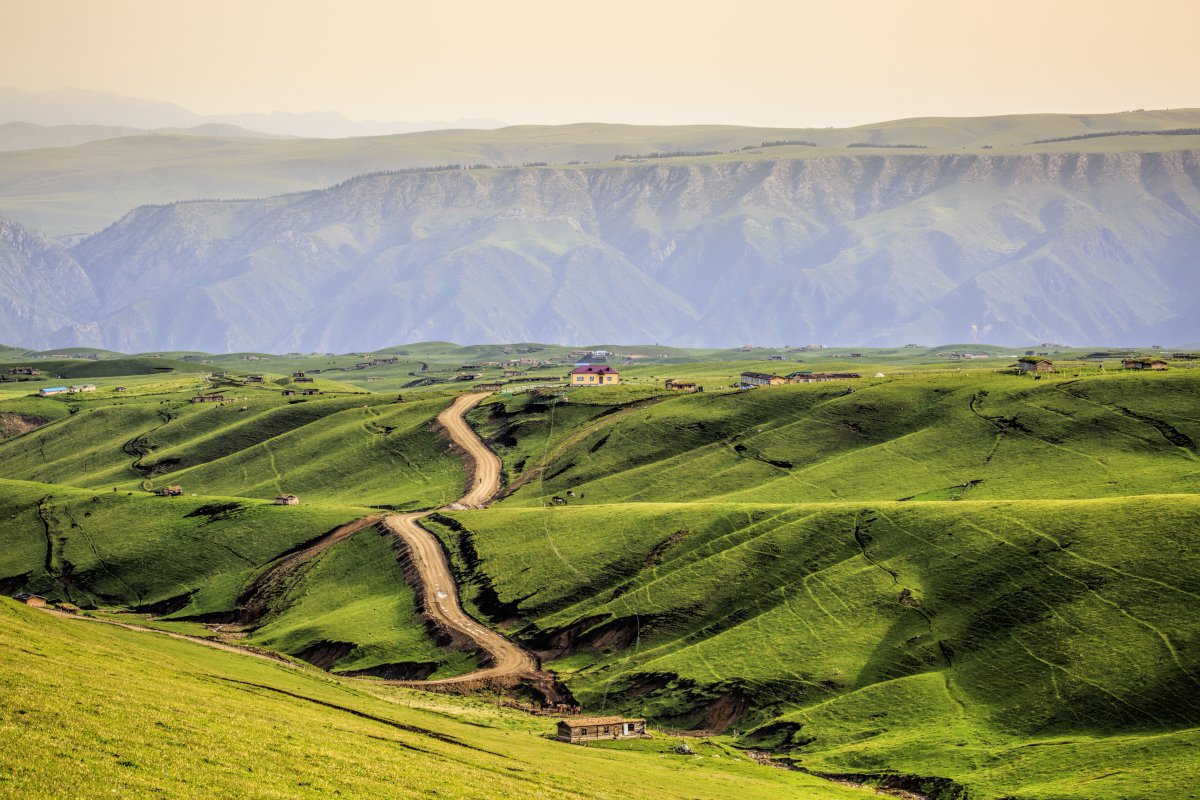Natural scenery pictures of Qiongkushtai grassland in Tianshan, Xinjiang