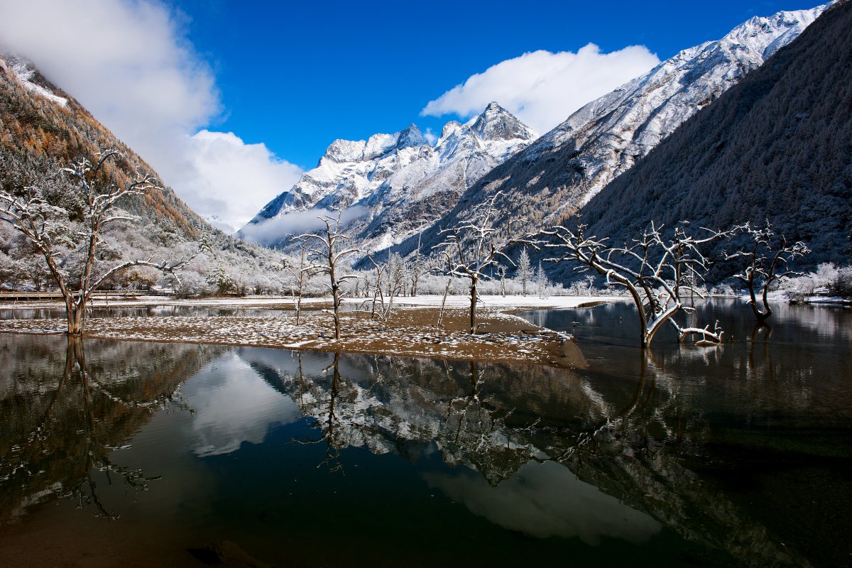 Pictures of winter scenery in Shuangqiaogou, Sichuan
