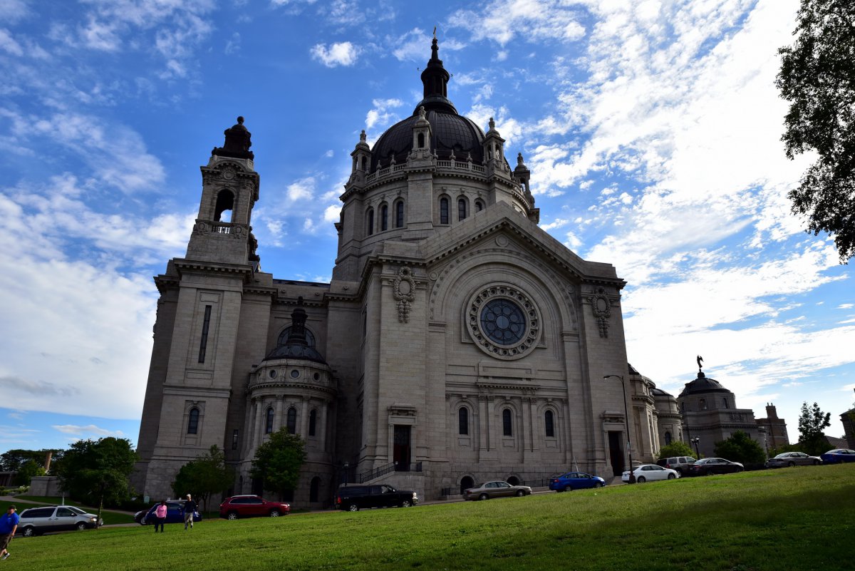 Pictures of St. Paul's Cathedral in St. Paul, USA