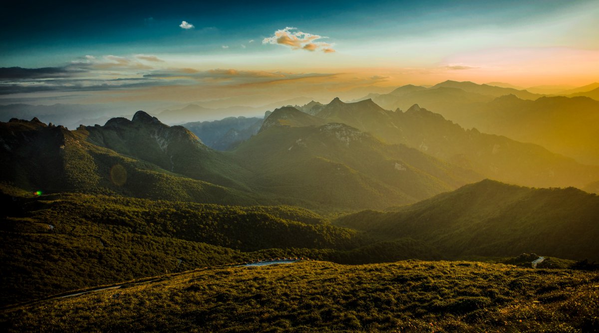 Xi'an Qinling Bald Mountain sunset scenery picture