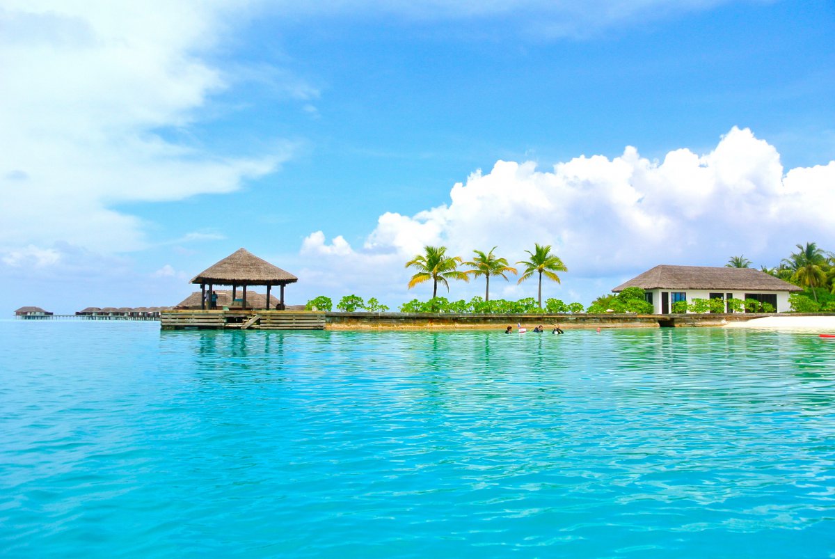 Beautiful Maldives seaside scenery pictures