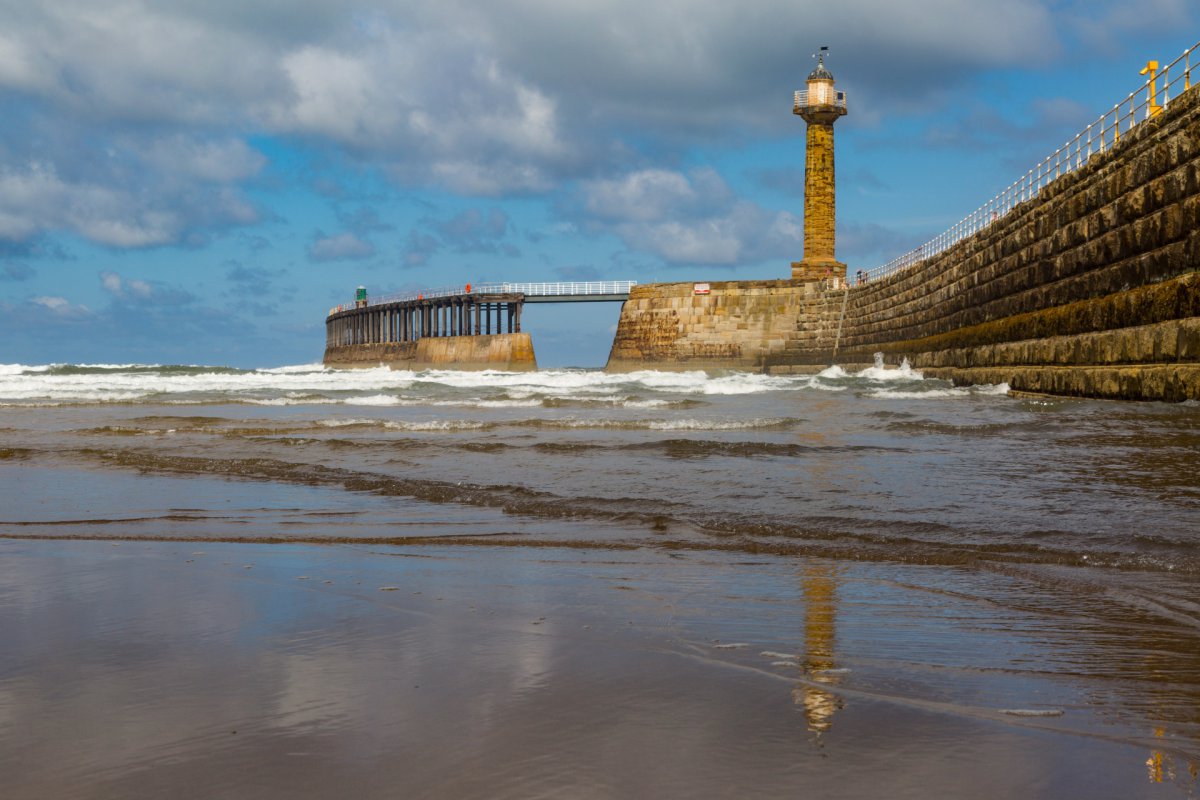 Whitby seaside scenery pictures in England