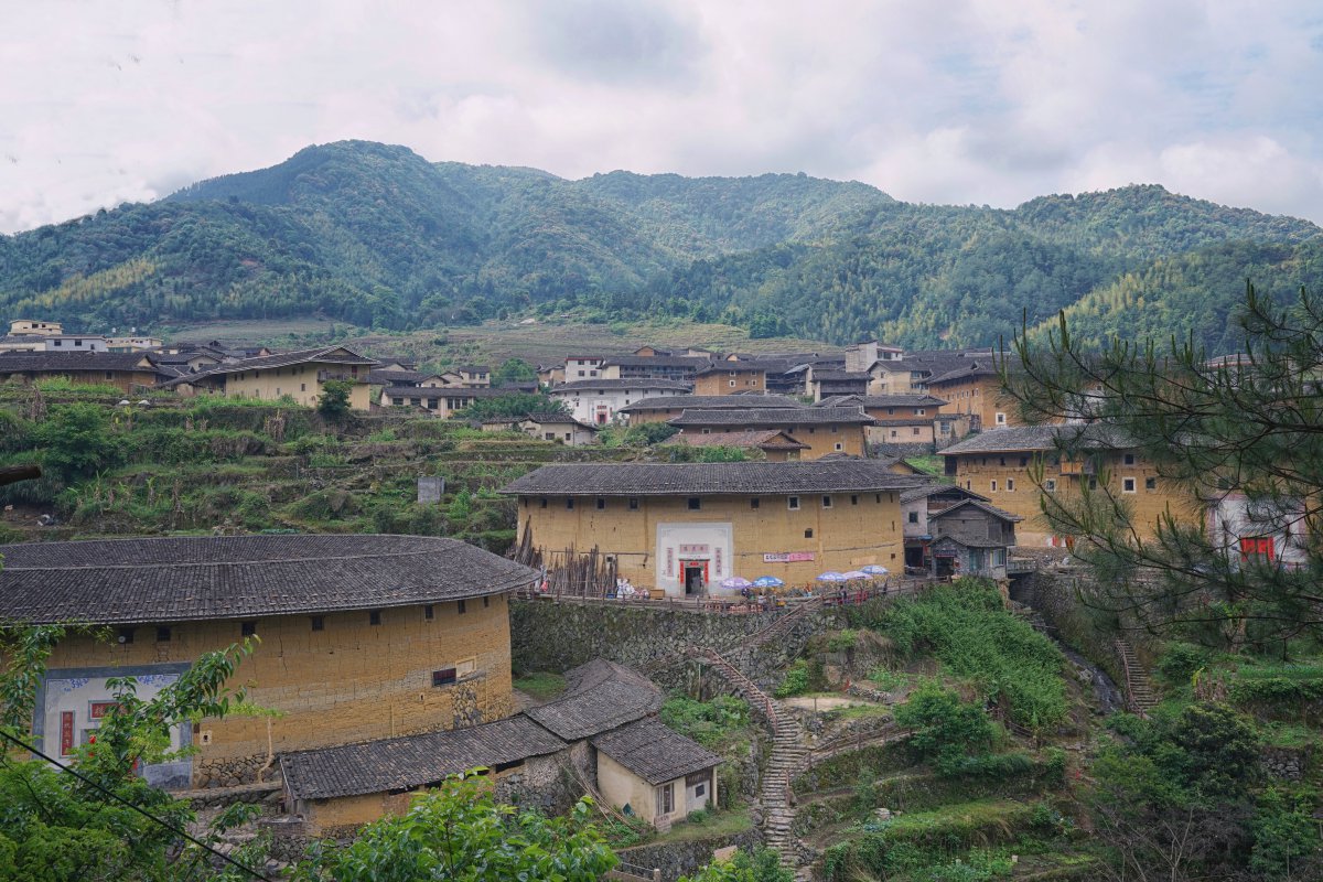 Landscape pictures of earth buildings in Yongding, Fuzhou, Fujian