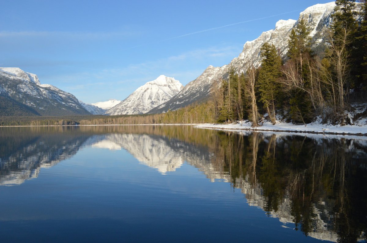 Canada's beautiful Lake McDonald scenery pictures