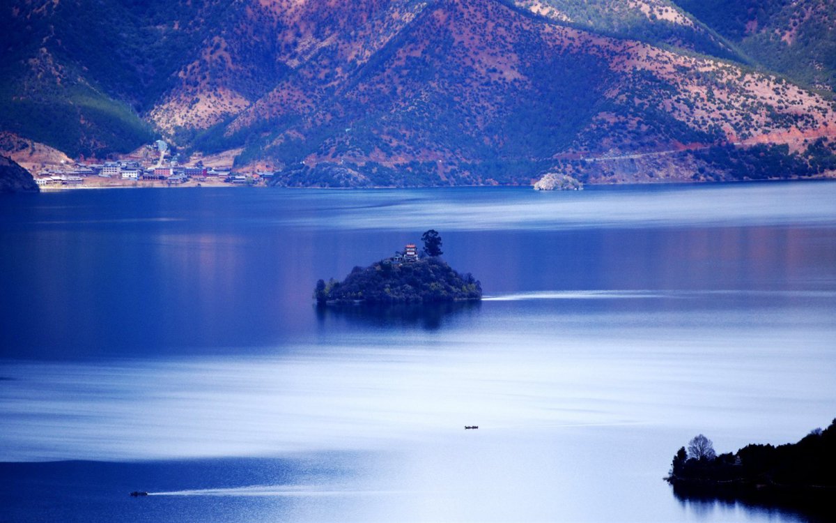 Beautiful scenery pictures of Lugu Lake in Sichuan