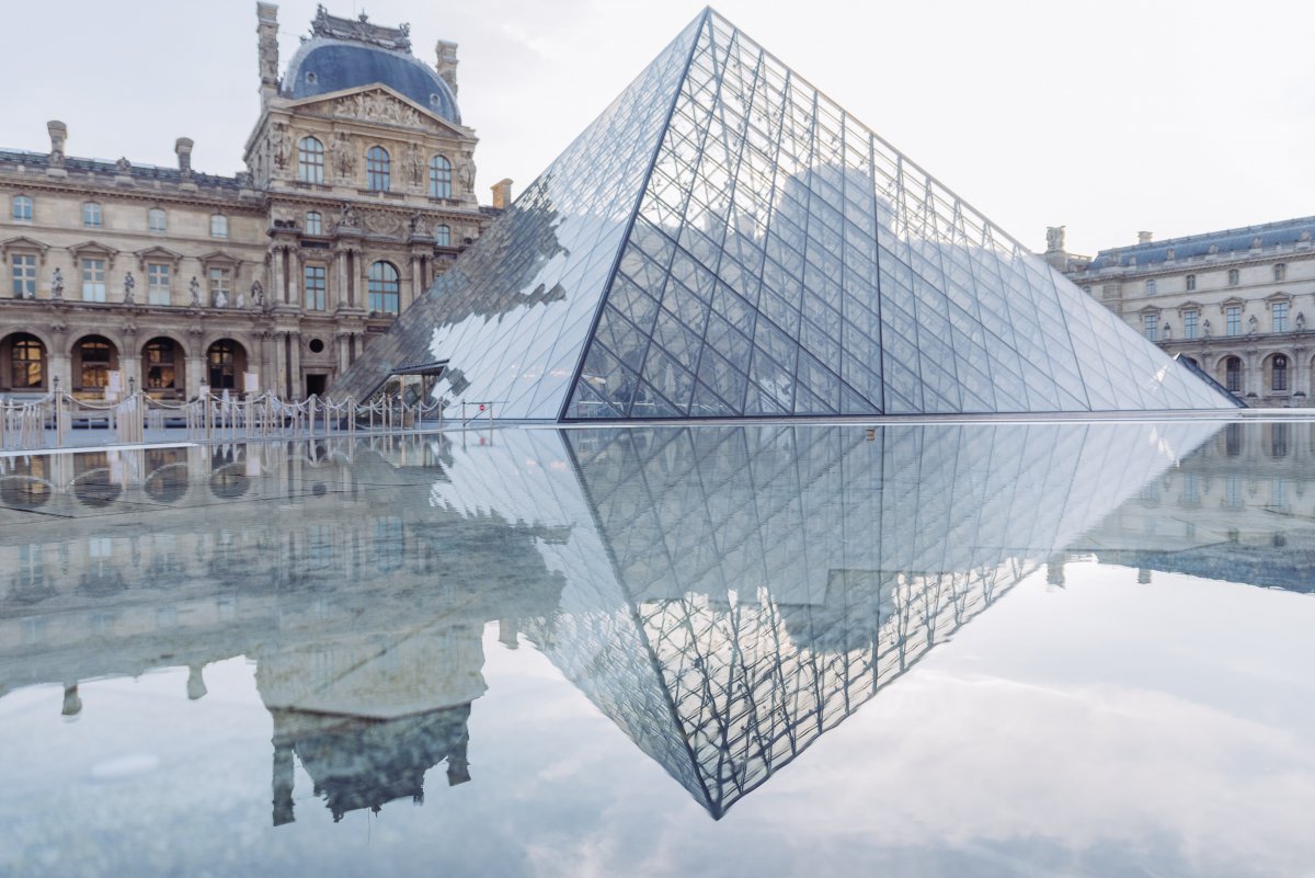 French Louvre architectural landscape pictures
