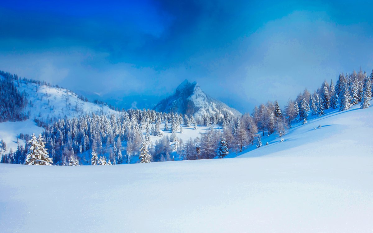 majestic snow mountain pictures