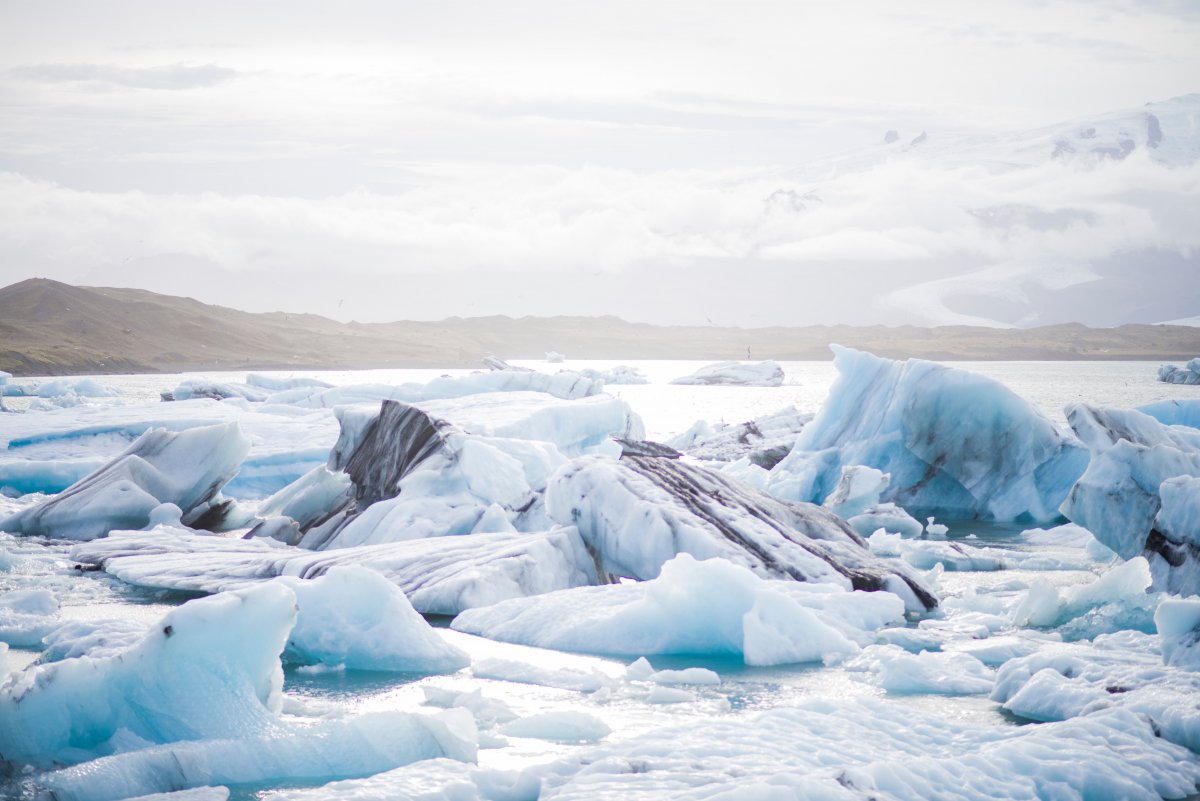 beautiful glacier scenery pictures